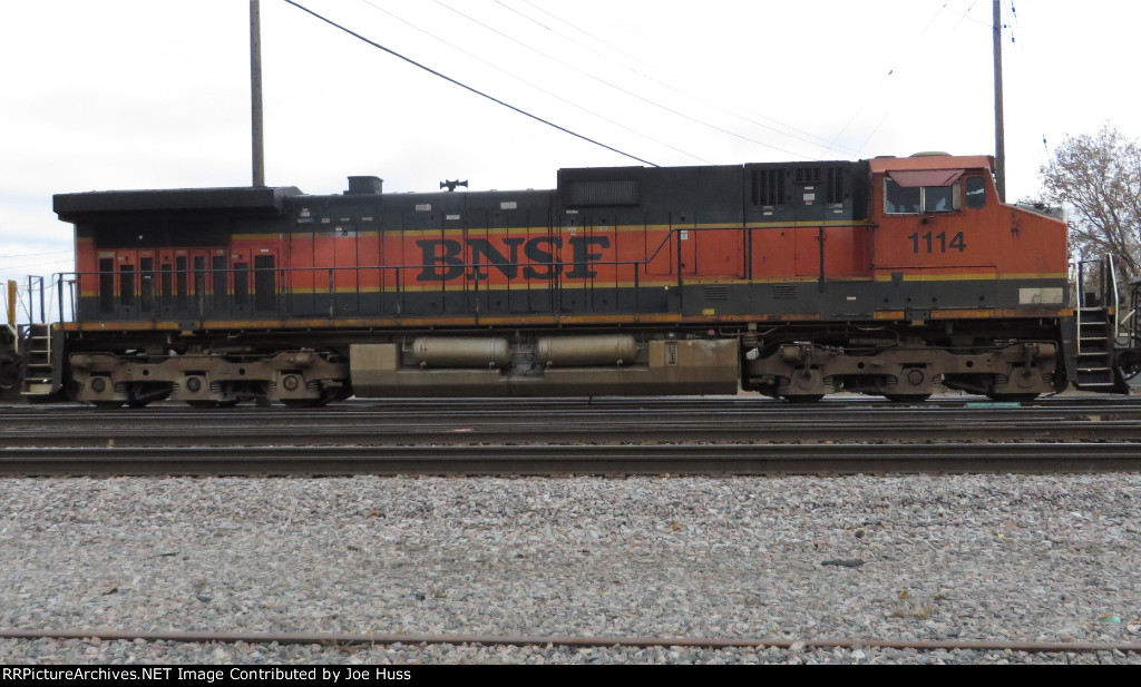 BNSF 1114